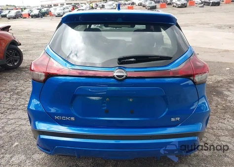 2023 Nissan Kicks Sr Xtronic Cvt z USA, uszkodzony, nr VIN 3N1CP5DV3PL481812